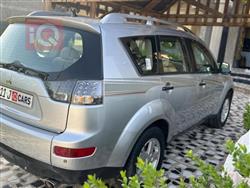 ميتسوبيشي اوتلاندر